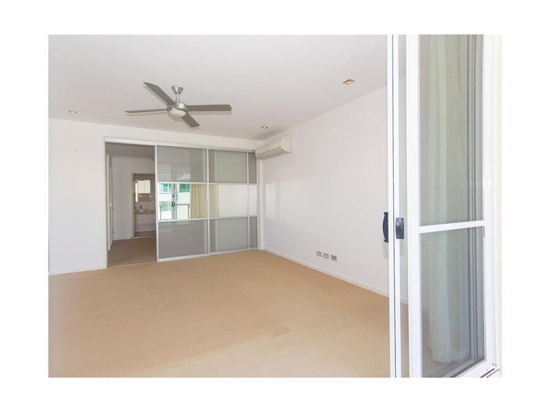 4031/3027 The Boulevard, Carrara QLD 4211