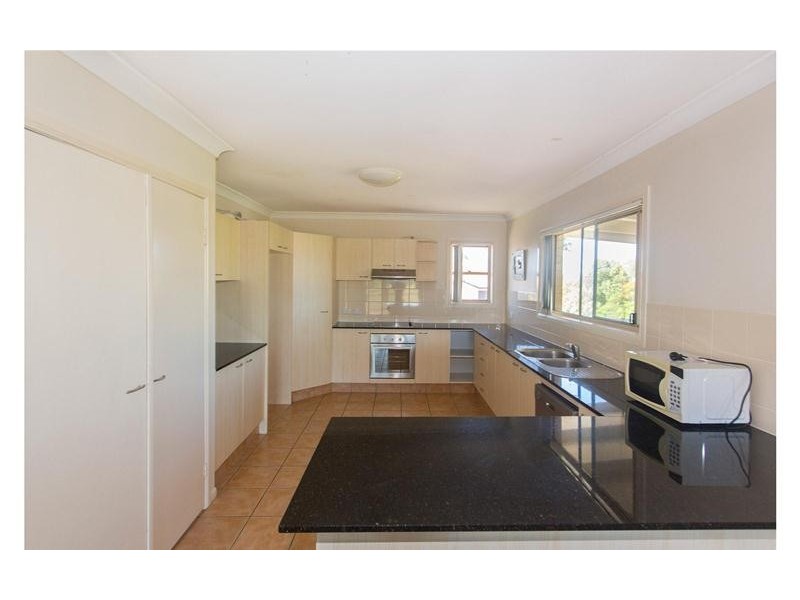 2/99 Beattie Road, Coomera QLD 4209