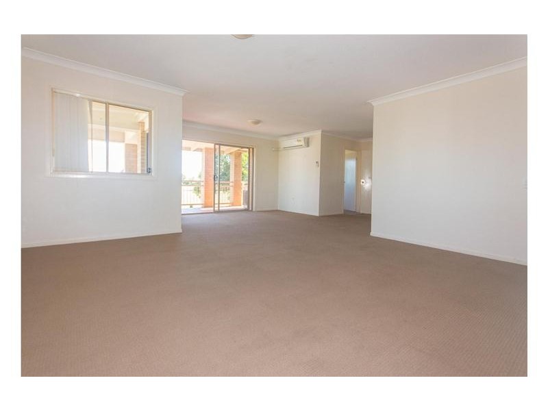 2/99 Beattie Road, Coomera QLD 4209