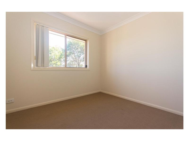 2/99 Beattie Road, Coomera QLD 4209