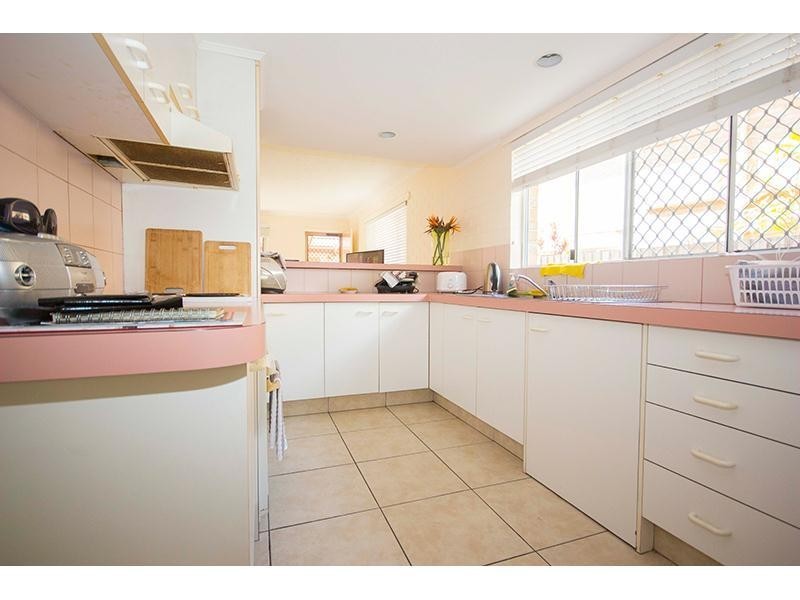 3/4 Snowgum Court, Burleigh Waters QLD 4220