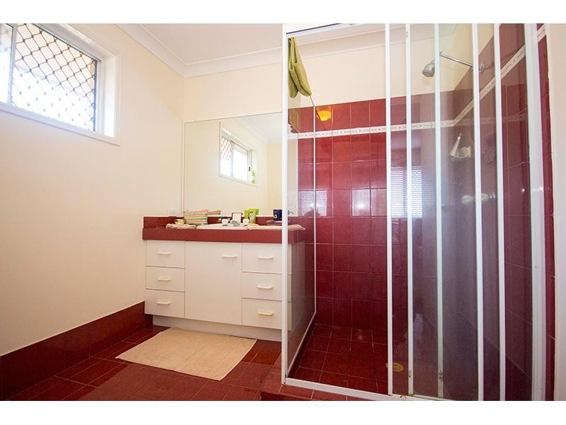 3/4 Snowgum Court, Burleigh Waters QLD 4220