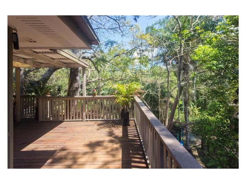 8 Wundowie Street, Nerang QLD 4211