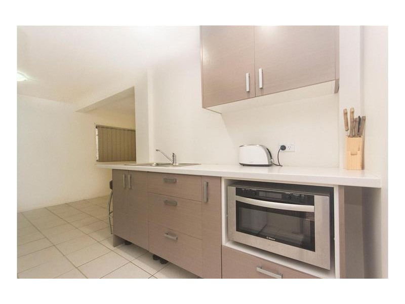 8 Wundowie Street, Nerang QLD 4211