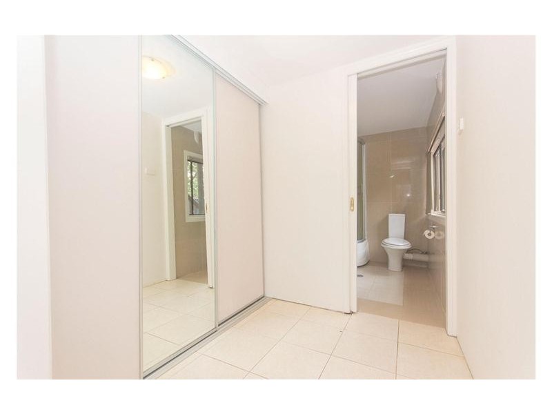 8 Wundowie Street, Nerang QLD 4211