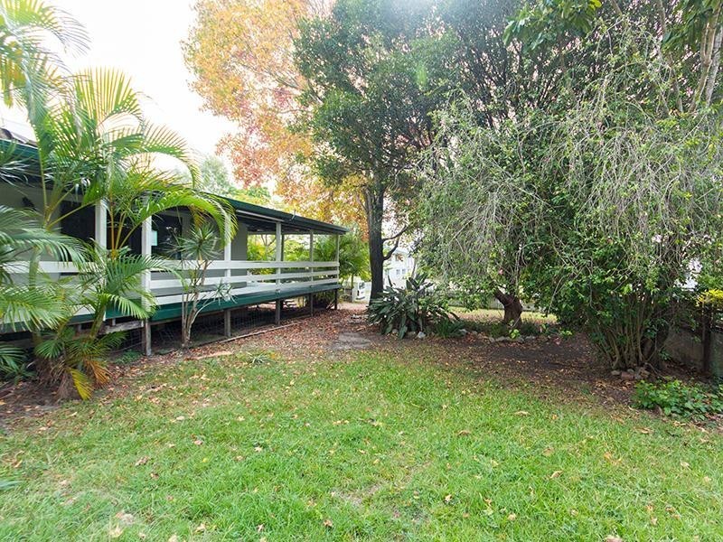 120 Eugaree Street, Southport QLD 4215