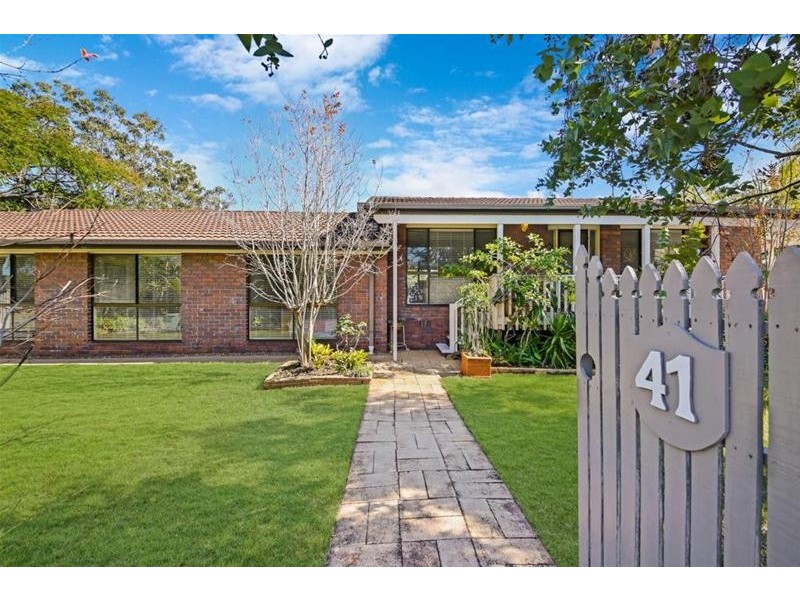 41 Uplands Drive, Parkwood QLD 4214