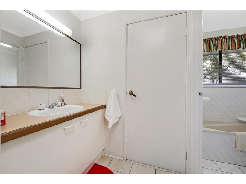 41 Uplands Drive, Parkwood QLD 4214