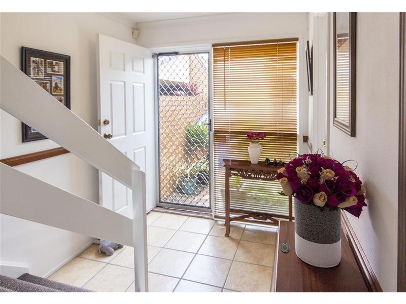 49/84 Lawrence Drive, Nerang QLD 4211