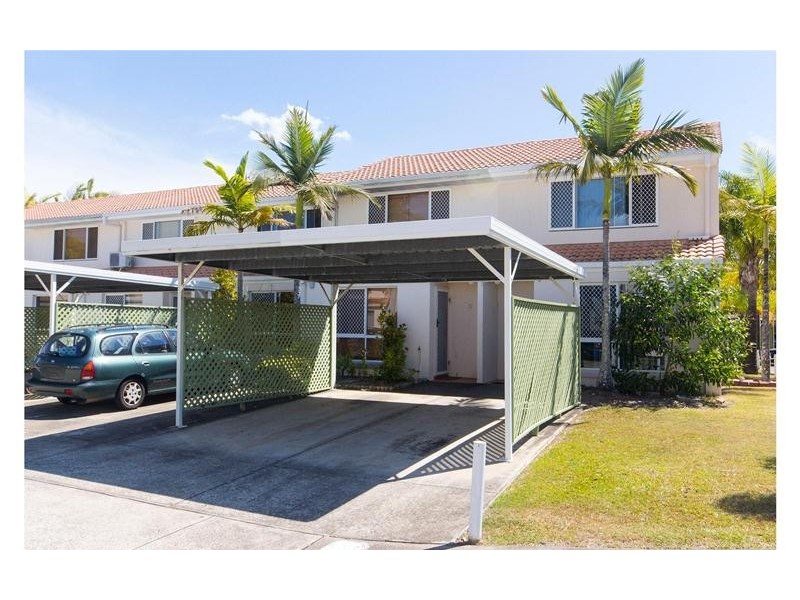 17/125 Pappas Way, Nerang QLD 4211