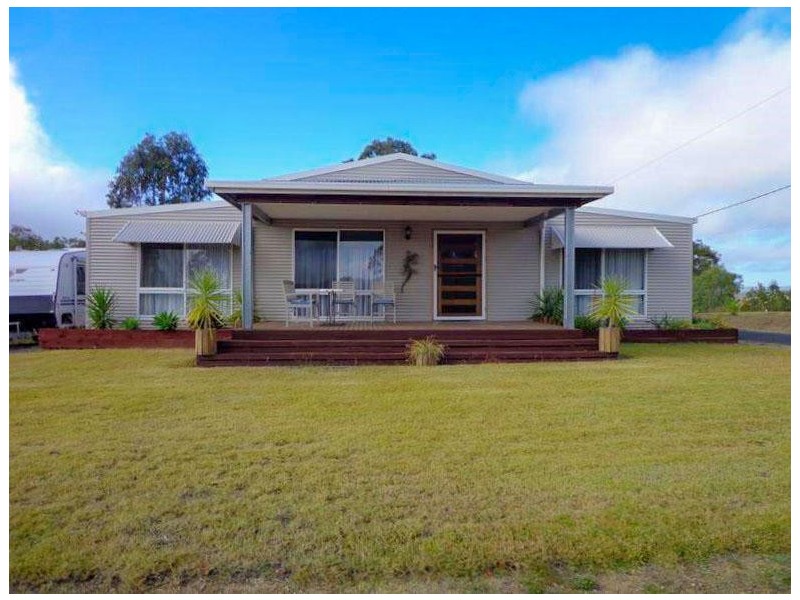 35 Spicer Street, Mount Perry QLD 4671