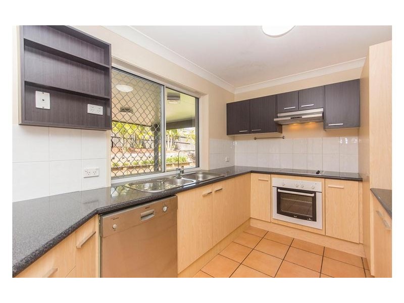 2/266 Napper Road, Parkwood QLD 4214