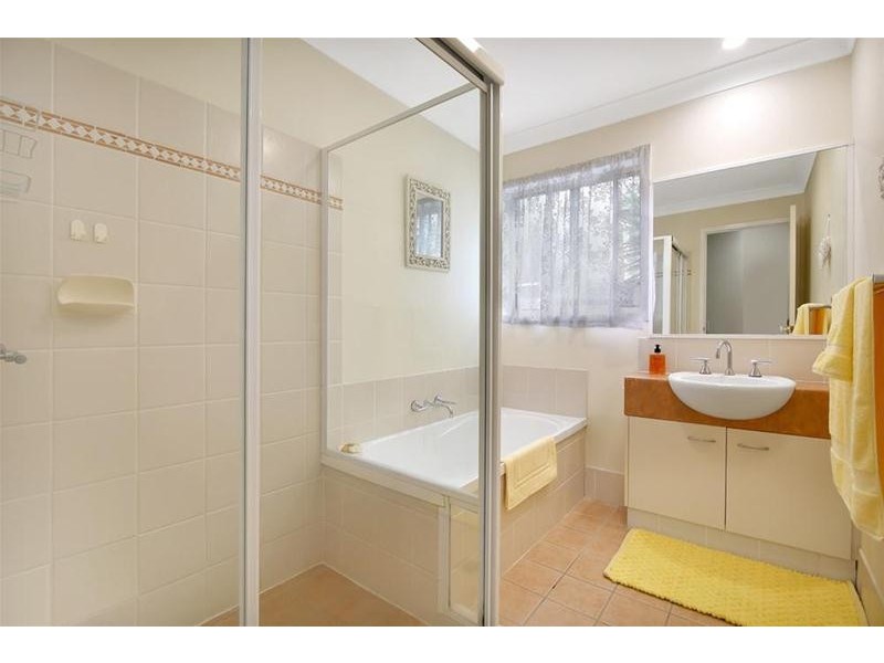 77 Riverpark Drive, Nerang QLD 4211