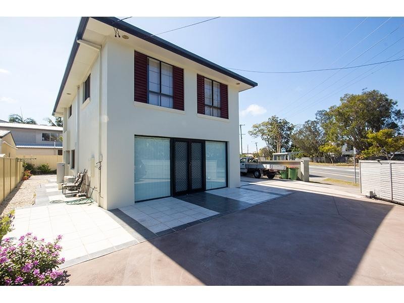 316 Bayview Street, Hollywell QLD 4216