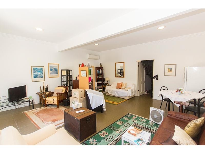 316 Bayview Street, Hollywell QLD 4216