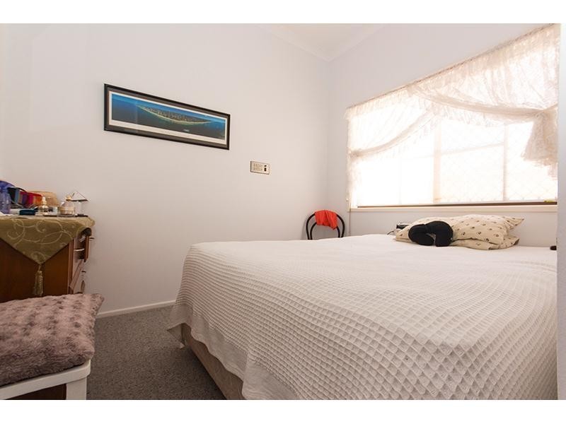 316 Bayview Street, Hollywell QLD 4216