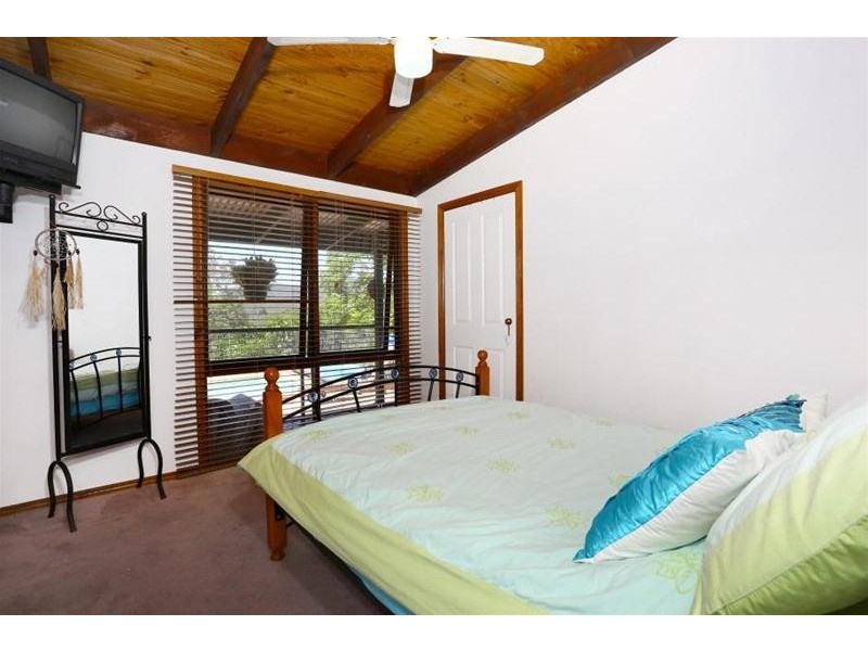 2 Coral Court, Canungra QLD 4275