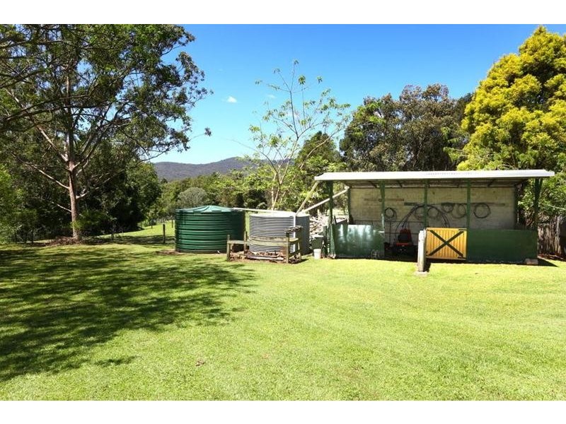 2 Coral Court, Canungra QLD 4275