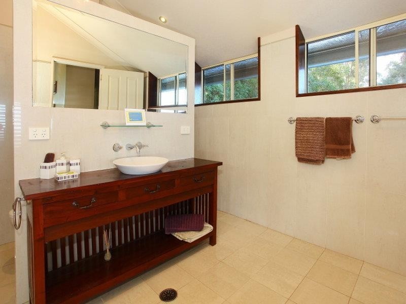 50 Hellfire Pass, Lower Beechmont QLD 4211