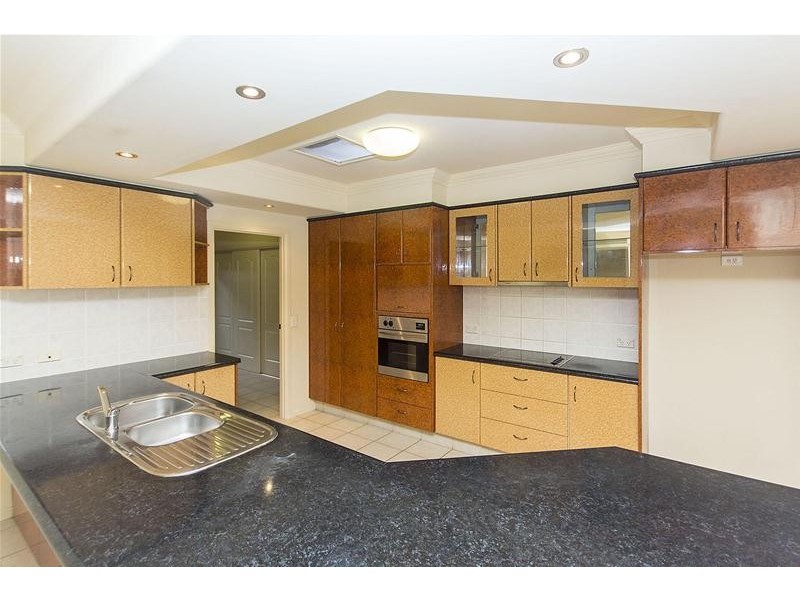 48 Crestwood Drive, Molendinar QLD 4214