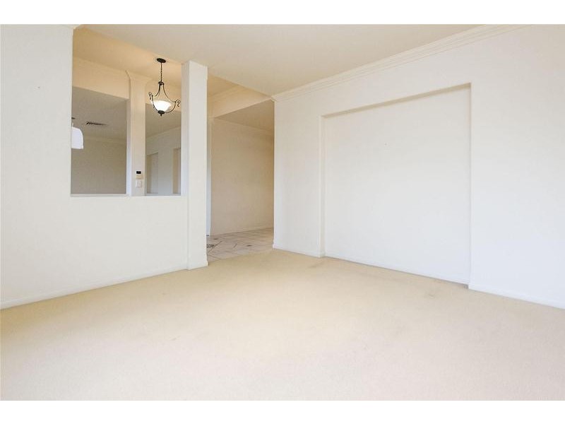 48 Crestwood Drive, Molendinar QLD 4214