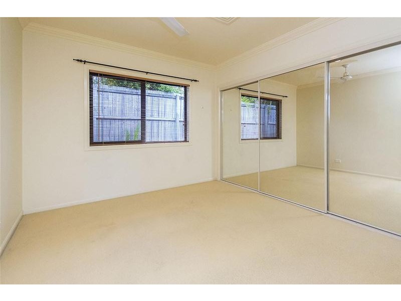 48 Crestwood Drive, Molendinar QLD 4214