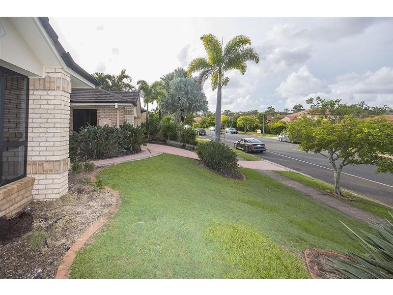 48 Crestwood Drive, Molendinar QLD 4214