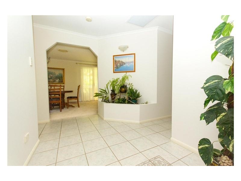 66 Trentbridge Court, Mount Nathan QLD 4211