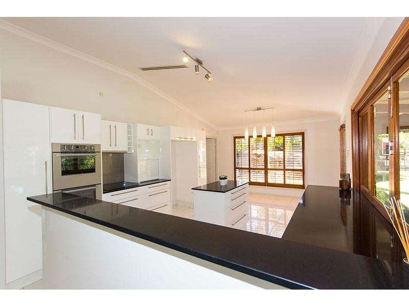 37 Teasdale Drive, Nerang QLD 4211