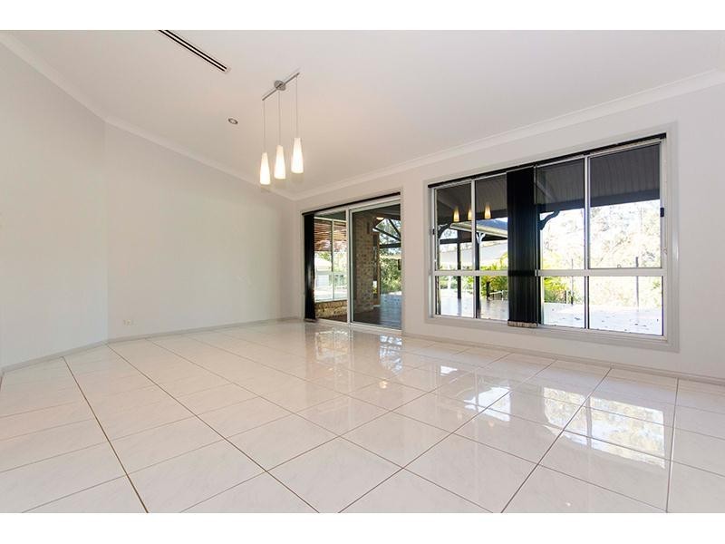 37 Teasdale Drive, Nerang QLD 4211