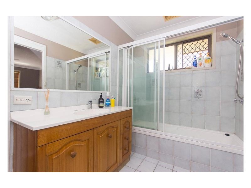 2 Kambalda Court, Worongary QLD 4213