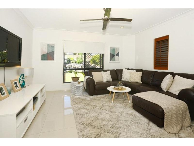 11 Hazlett Street, Maudsland QLD 4210