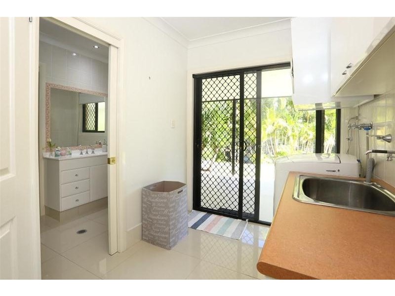 11 Hazlett Street, Maudsland QLD 4210