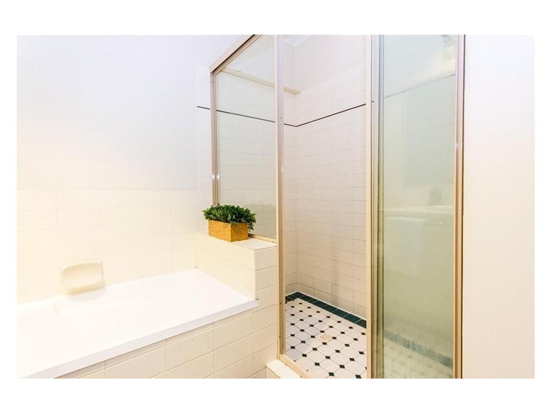 13/151 Pappas Way, Carrara QLD 4211