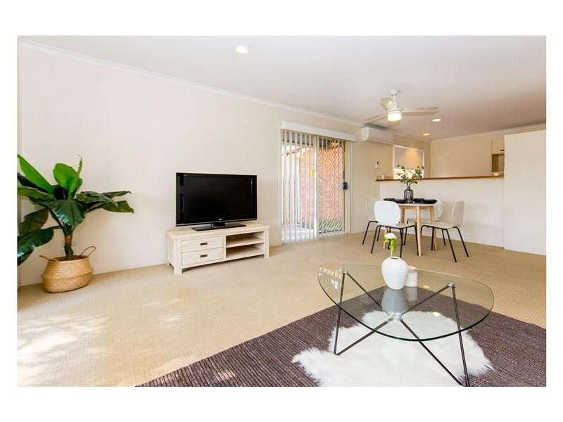 13/151 Pappas Way, Carrara QLD 4211