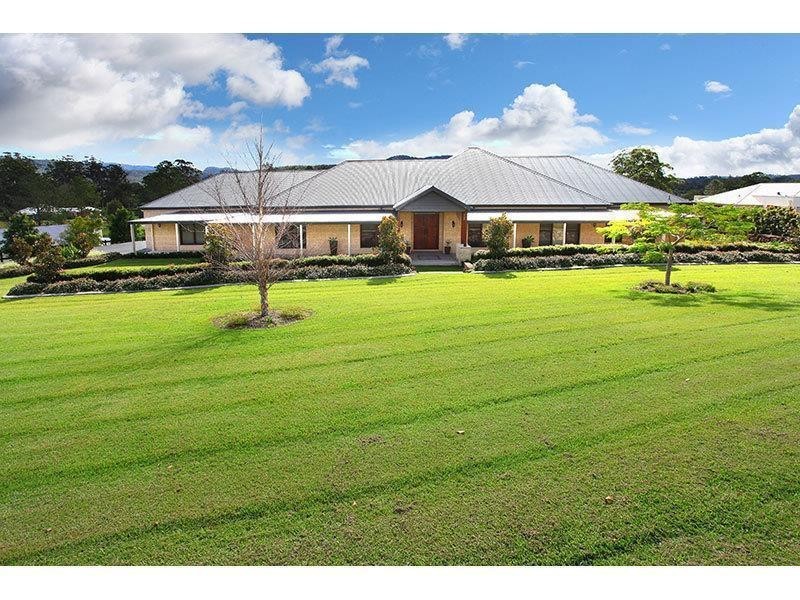 30 Lagoon Park Drive, Maudsland QLD 4210