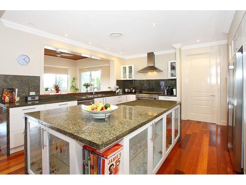 30 Lagoon Park Drive, Maudsland QLD 4210