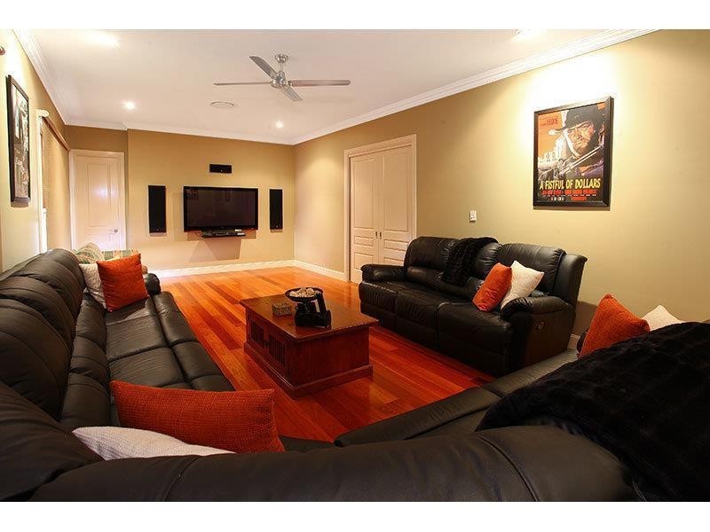 30 Lagoon Park Drive, Maudsland QLD 4210