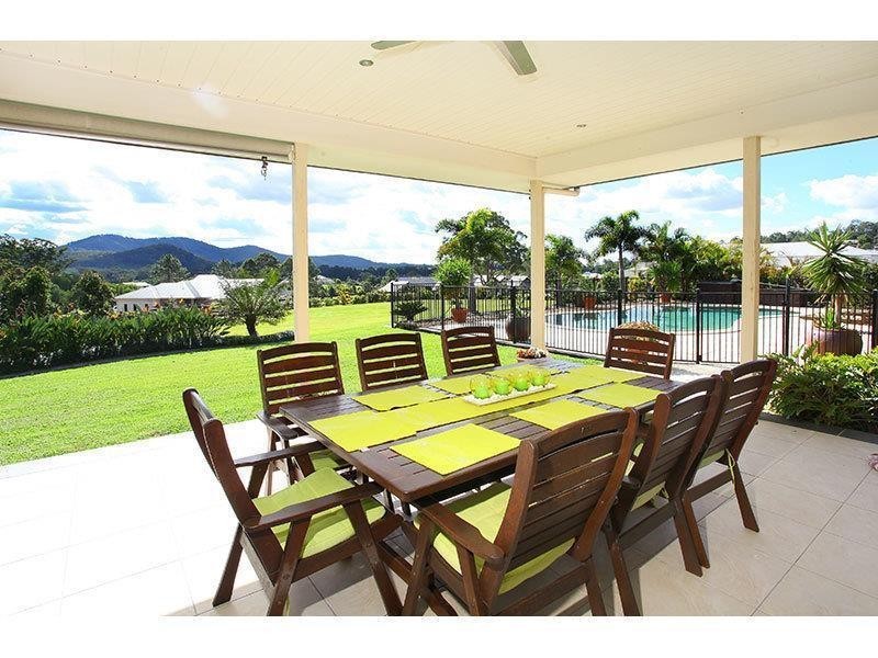 30 Lagoon Park Drive, Maudsland QLD 4210