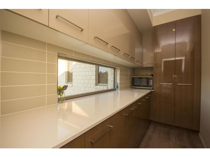 16 Goldmine Court, Advancetown QLD 4211