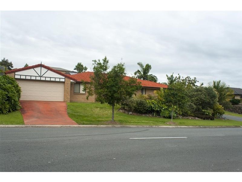 27 Buffalo Crescent, Pacific Pines QLD 4211