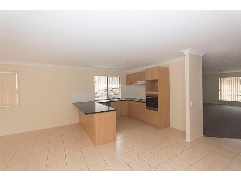 27 Buffalo Crescent, Pacific Pines QLD 4211