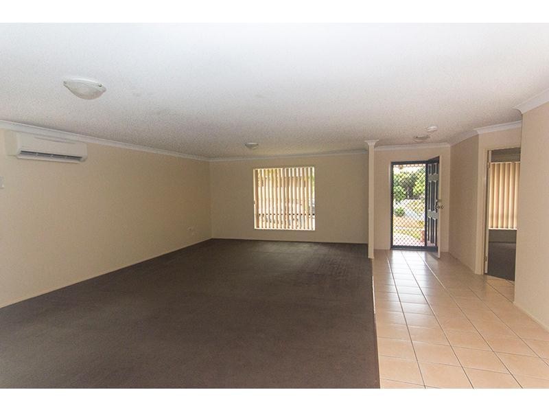 27 Buffalo Crescent, Pacific Pines QLD 4211