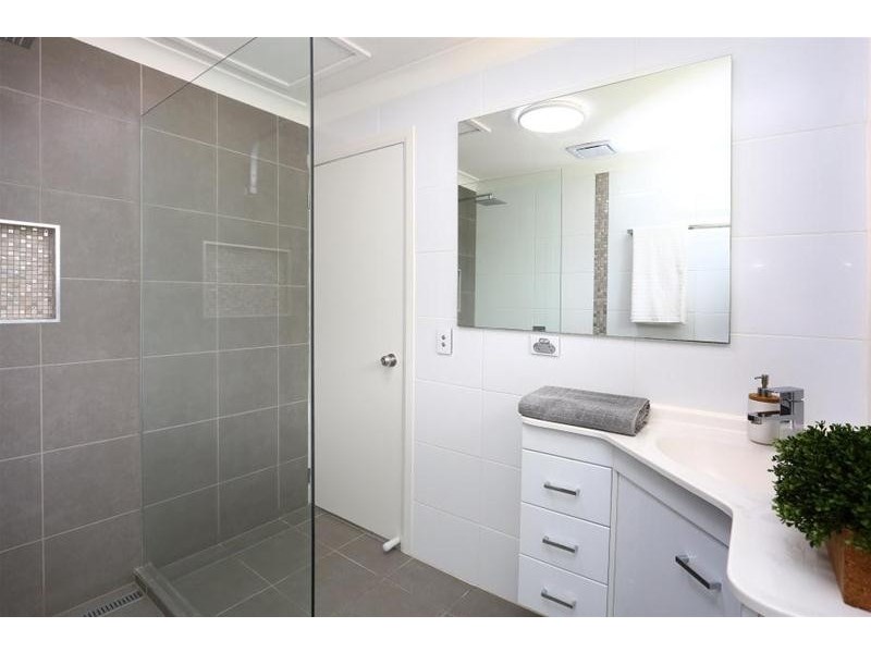 153 Hinkler Drive, Worongary QLD 4213