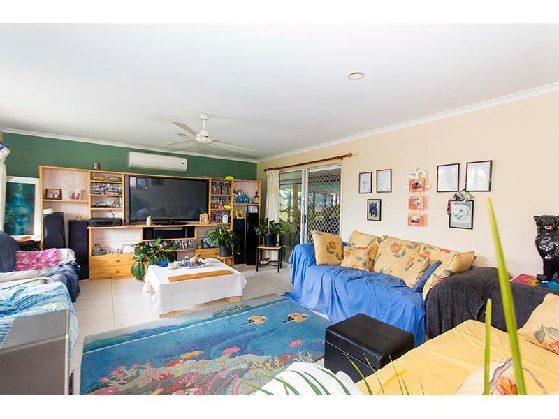 25 Cozens Way, Highland Park QLD 4211