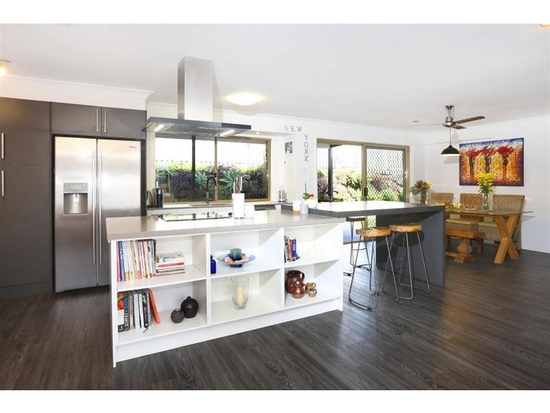 6 Coolawin Place, Nerang QLD 4211