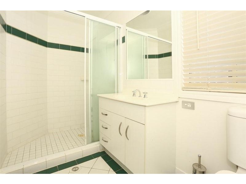 6 Coolawin Place, Nerang QLD 4211