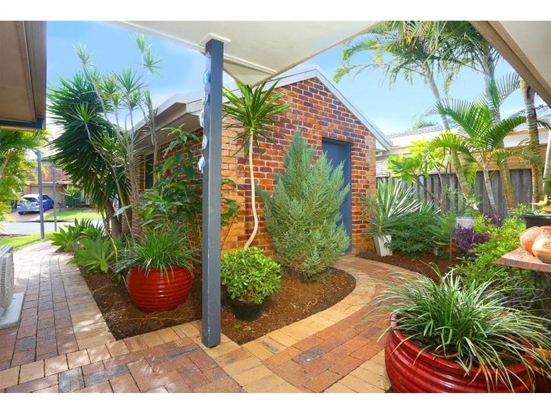 6 Coolawin Place, Nerang QLD 4211