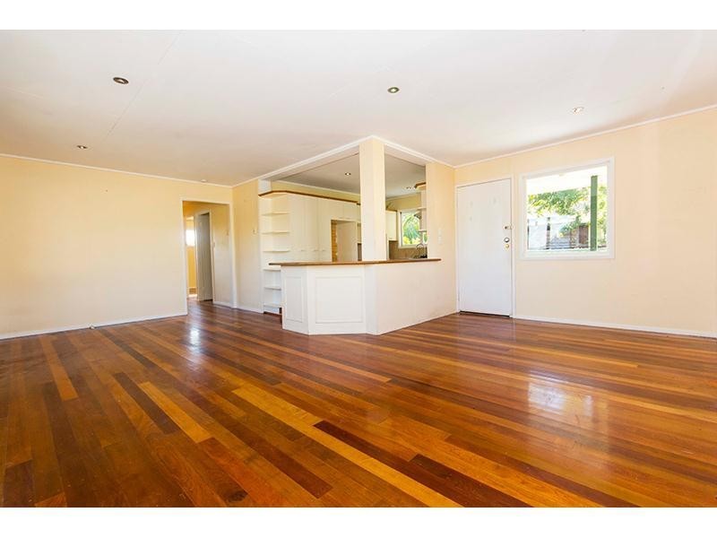 10 Tenalga Street, Nerang QLD 4211