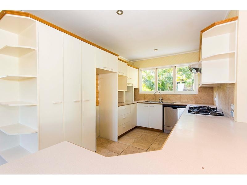 10 Tenalga Street, Nerang QLD 4211